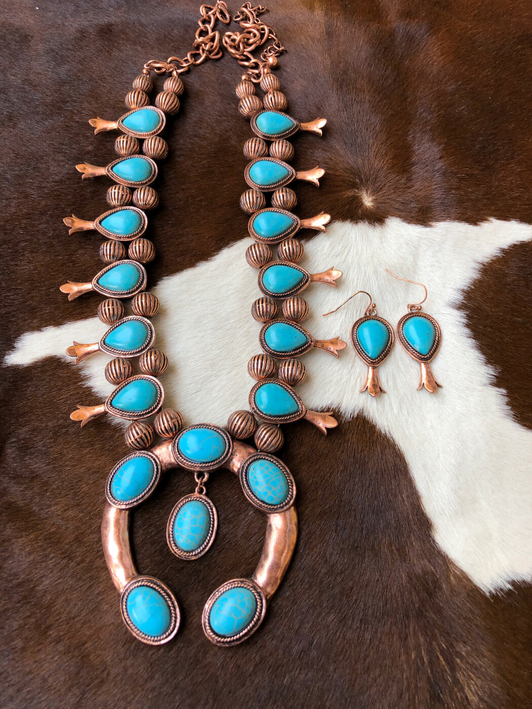 Rare Old Vintage Arvid Anderson RIP FAUX Bear Claw & Exquisite Kingman Turquoise  Squash Blossom Necklace 277 Grams - Etsy | Squash blossom necklace,  Beautiful necklaces, Turquoise squash blossom