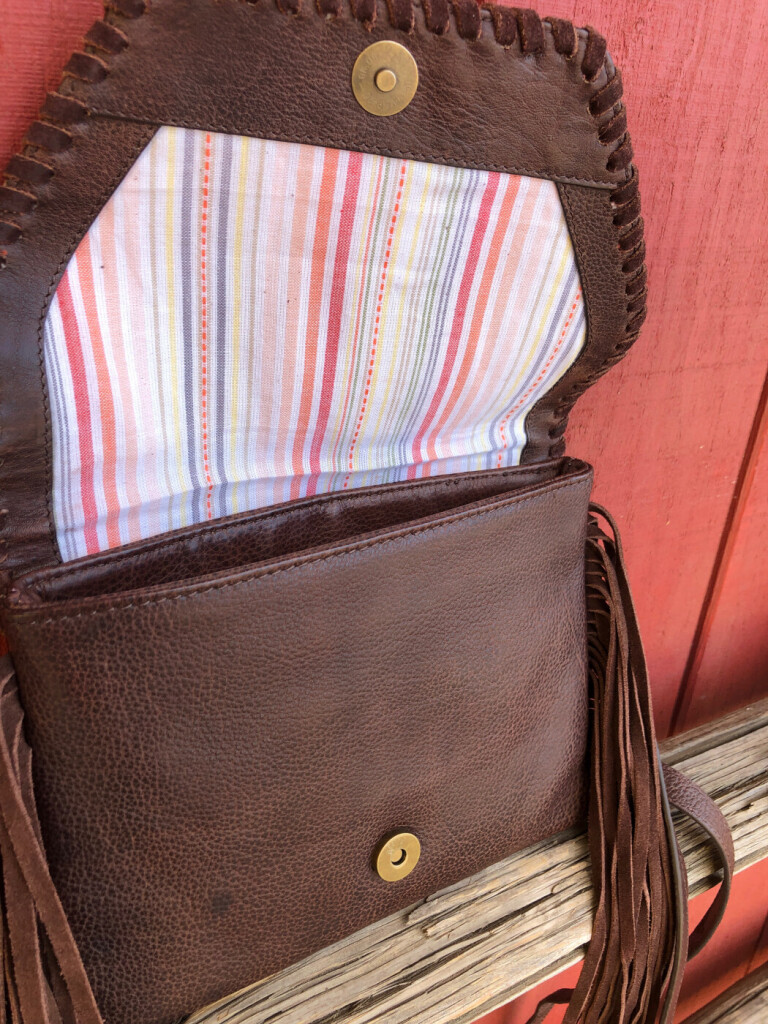 ARIAT Serape & Fringe Style Crossbody Bag ( Brown / Multi ) Ale