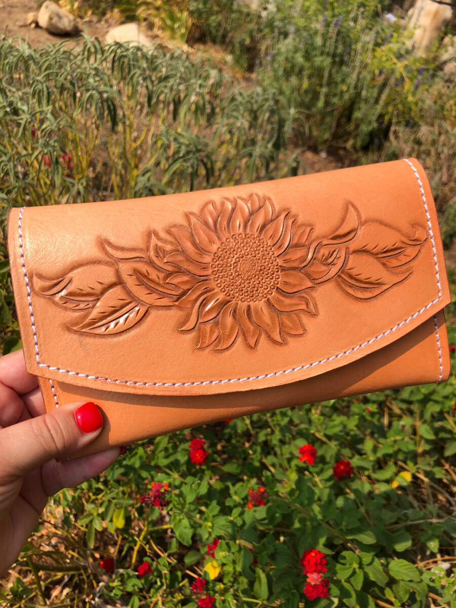 Leather tooled sunflower envelope fringe crossbody – Sassy Ranch