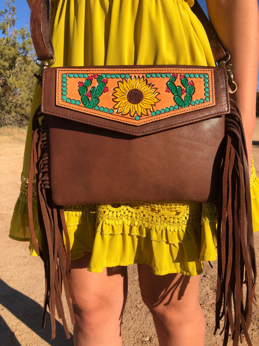 Montana West Wrangler Back Pocket Fringe Crossbody: Handbags: Amazon.com