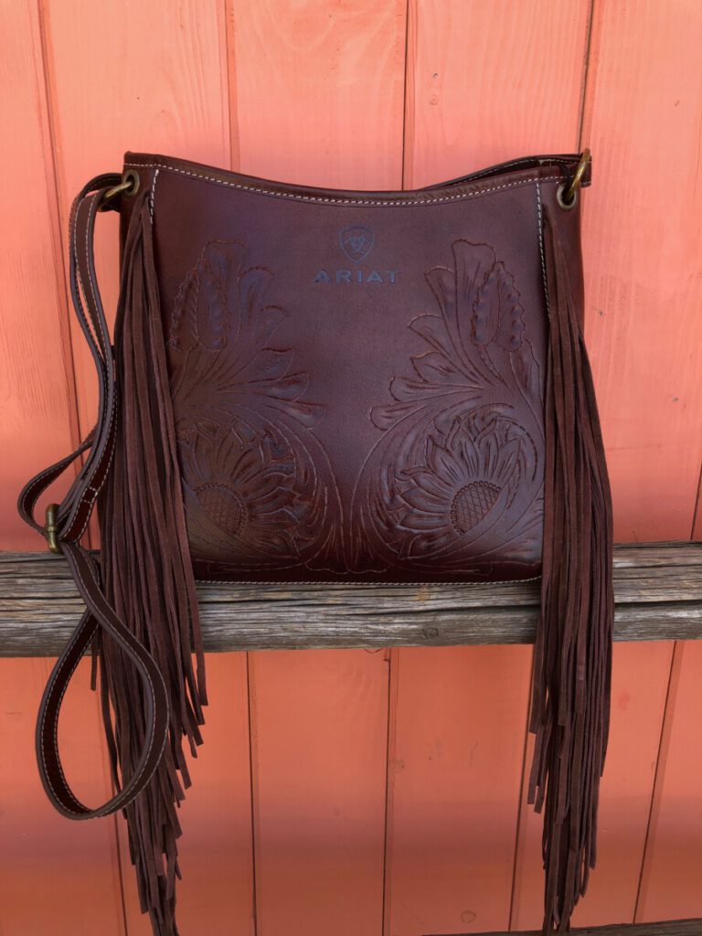 ariat alexandria crossbody