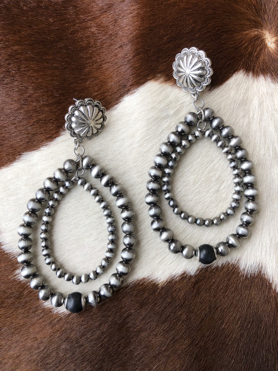 Pearl Hoop Earrings | The Vamoose